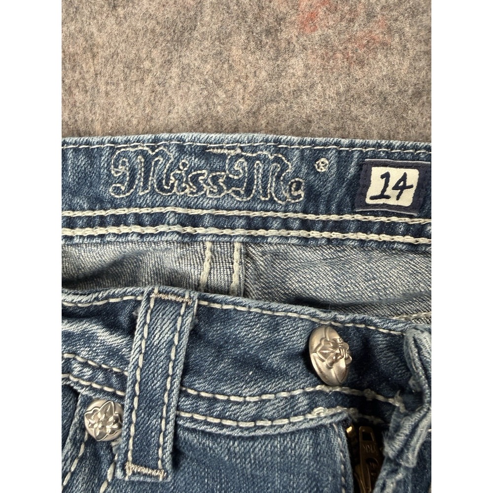 Miss Me Girls Stretch Embellished Bermuda Blue Denim Jean Shorts Size 14 JK5415M - Picture 7 of 9